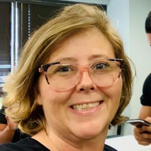 Meet your Posher, Angela